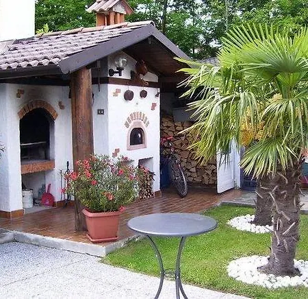 Rosanna Apartman *